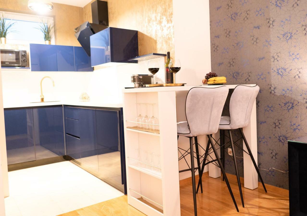Jacuzzi Studio Apartman Mare'S 자그레브 외부 사진